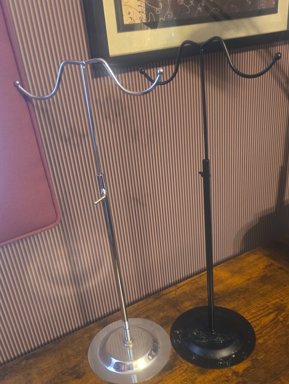 Adjustable Metal Purse Stand - Silver